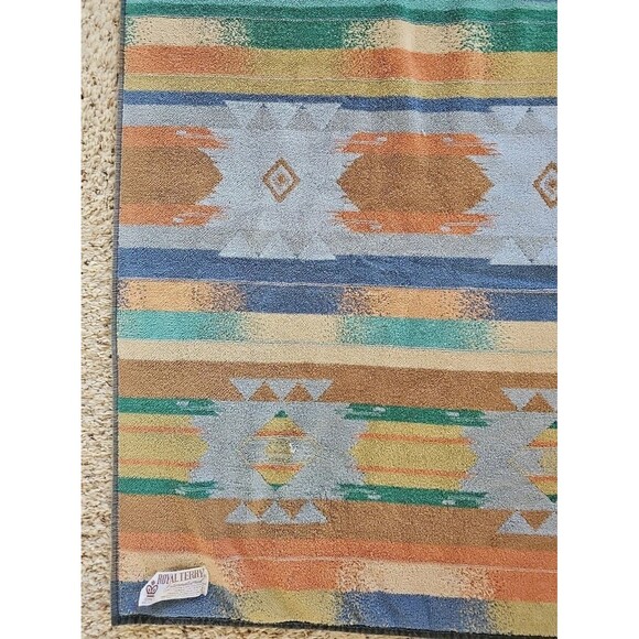 Vintage Royal Terry Beach Towel Southwestern Geometric Desert Pastels Pool Swim - Picture 10 of 16